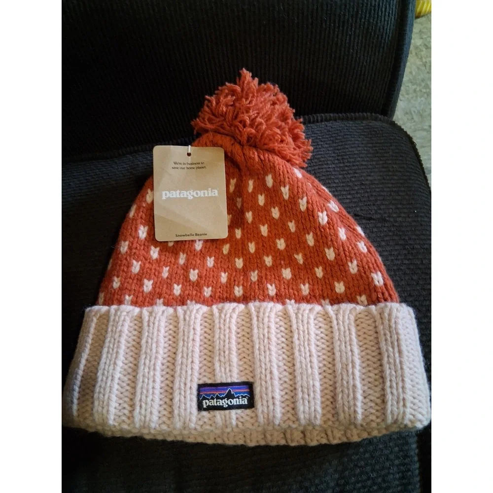 Patagonia Snowbelle Beanie Ridge Harvest Red Pom Pom Hat‎ New $55